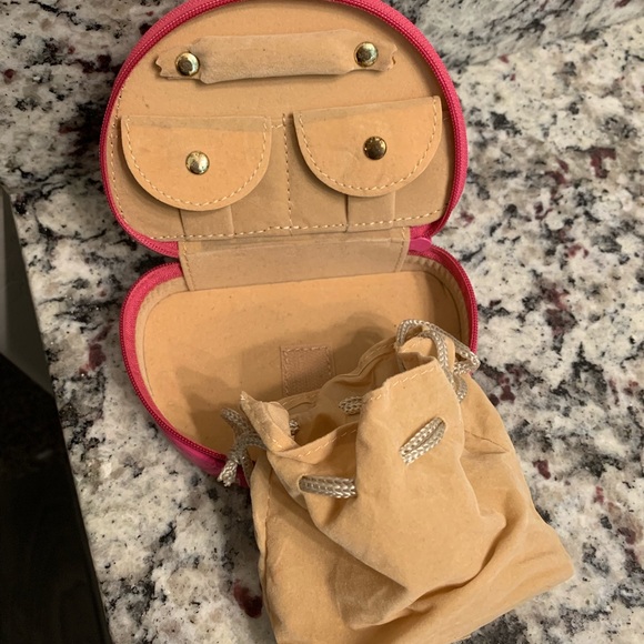 Monogrammed “C” leather travel jewelry case - Picture 3 of 3